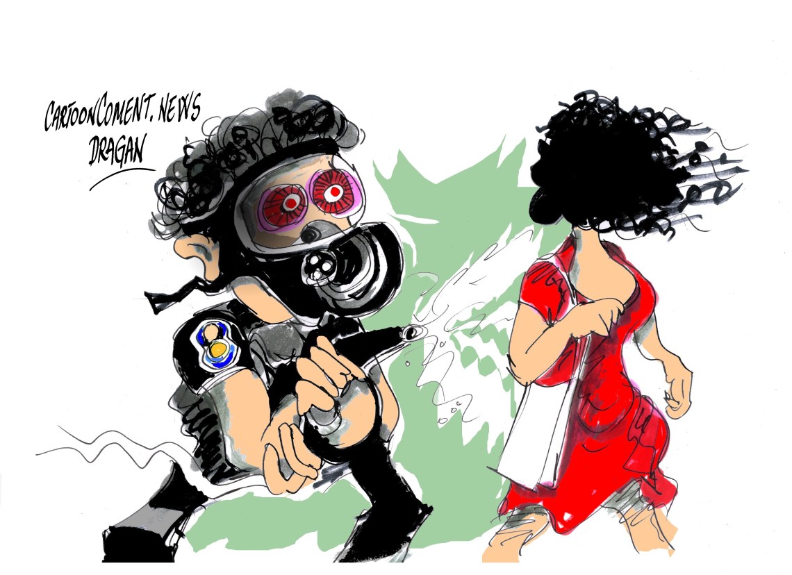  Turquía-'La mujer de rojo'